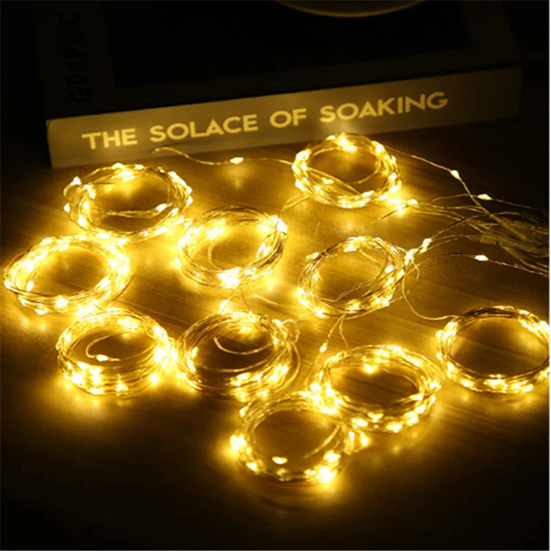 Fairy Curtain Lights Battery-powered LED Curtain Christmas String Lights for Outdoor 8Modes for Indoor Rooms Gardens Terraces